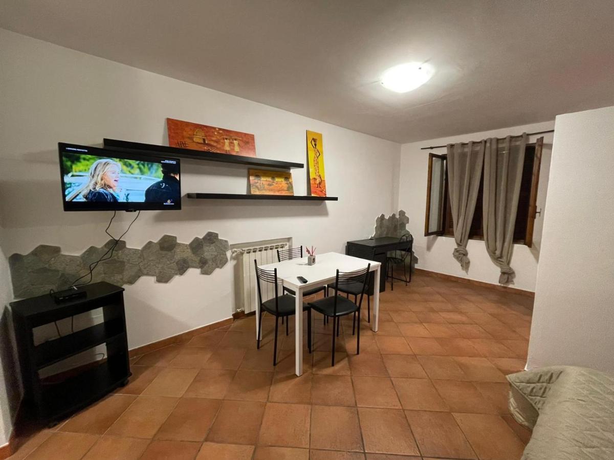 Ferienwohnung Ground Floor Studio - Monolocale Max 2 Ospiti - Fiumicino Aeroporto E Fiera - Self Check-In Exterior foto