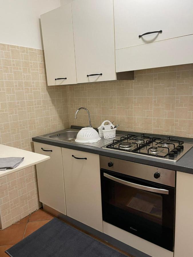 Ferienwohnung Ground Floor Studio - Monolocale Max 2 Ospiti - Fiumicino Aeroporto E Fiera - Self Check-In Exterior foto